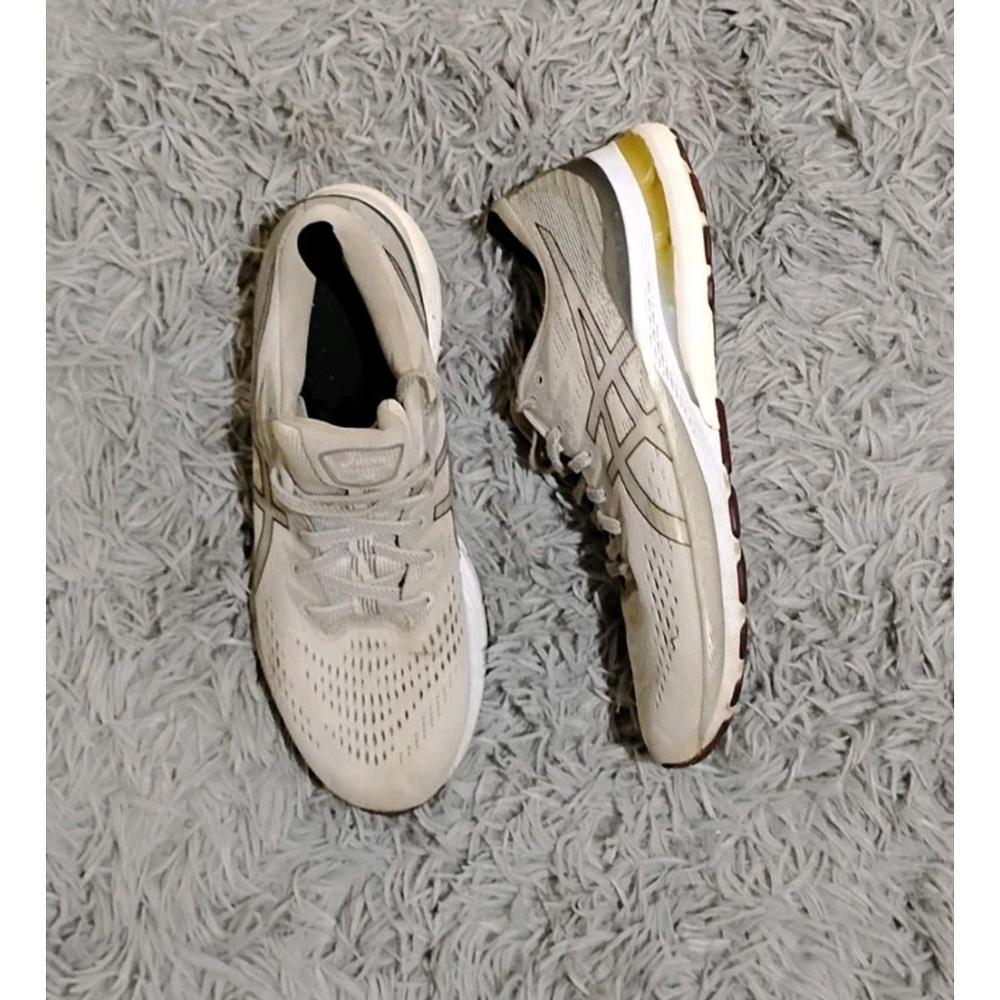 Asics Gel Kayano 28 Womens Size 10 Gray Running Gym Walking Sneakers